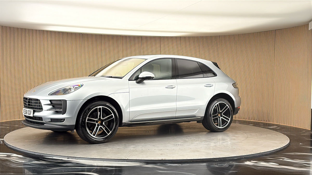 More views of Porsche Macan