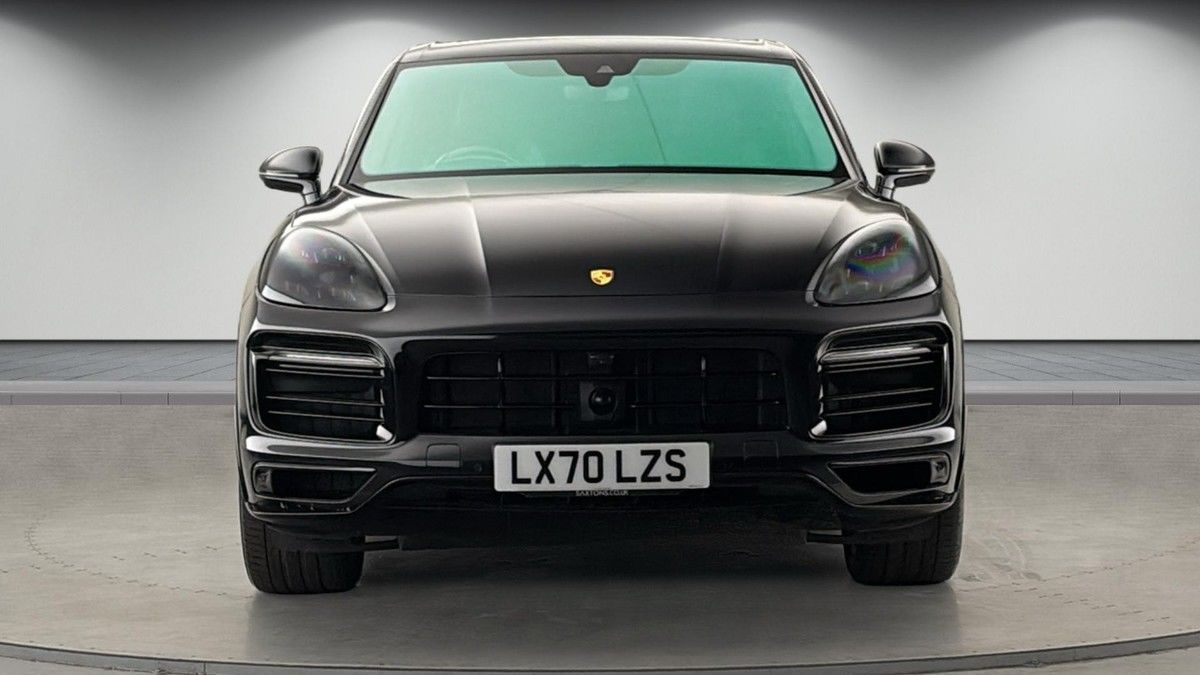 Porsche Cayenne Image 3