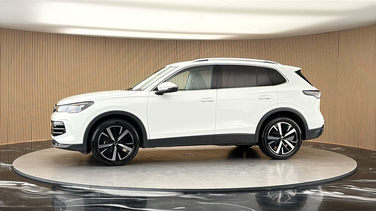 More views of Volkswagen Tiguan