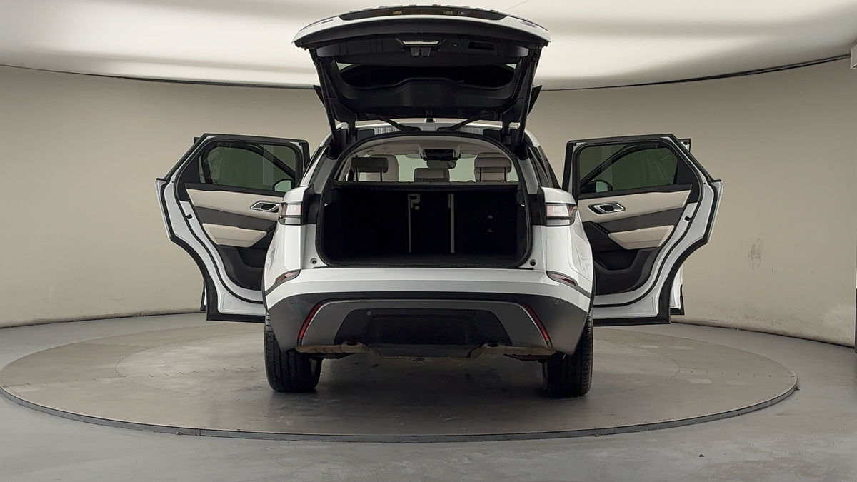 More views of Land Rover Range Rover Velar