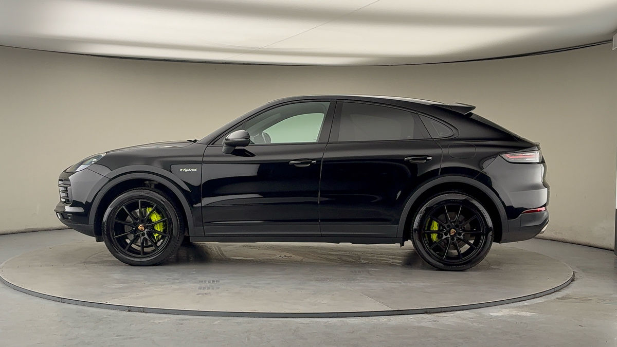 Porsche Cayenne Image 15