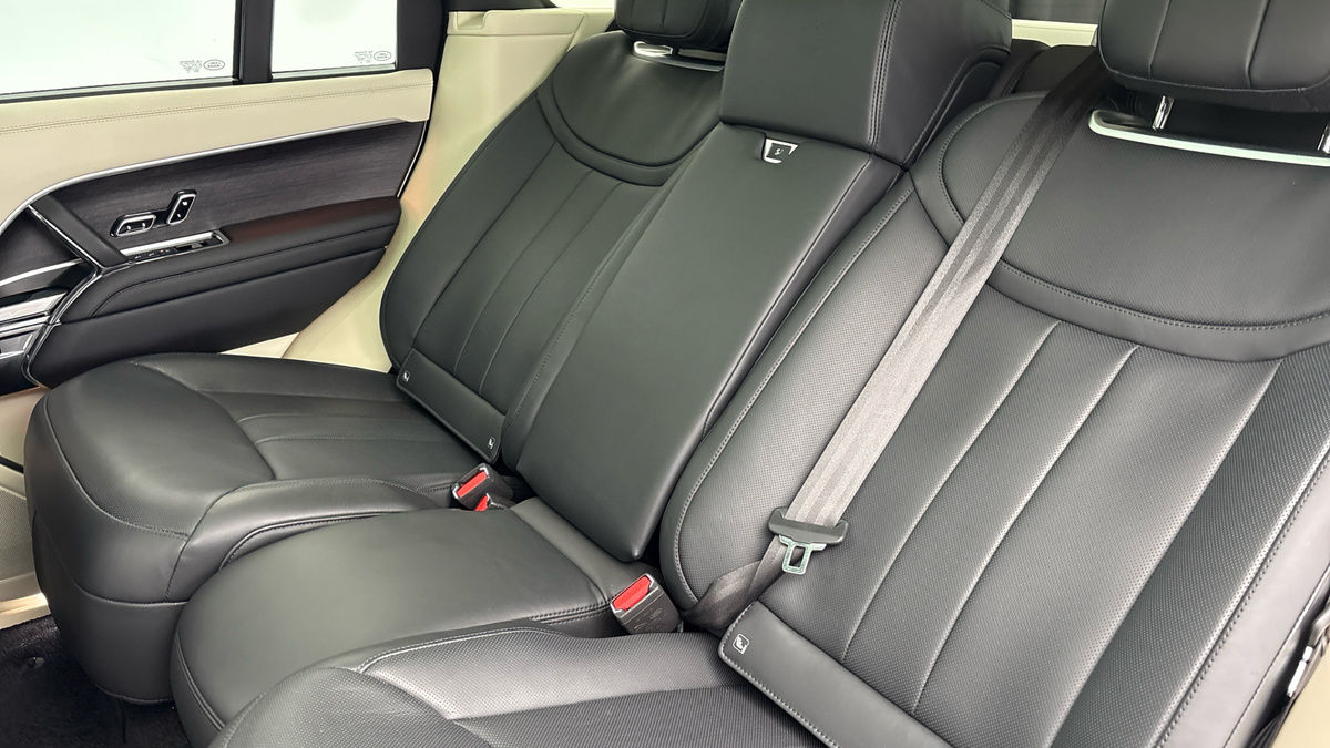 Land Rover Range Rover Image 8