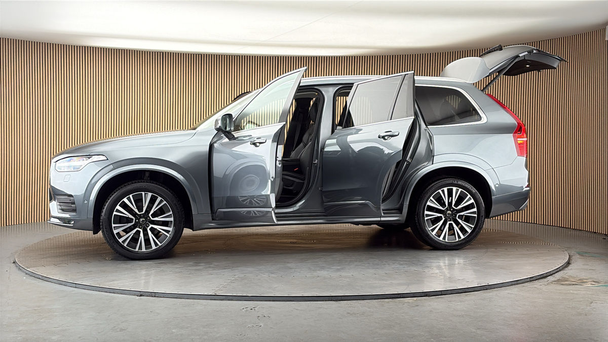 More views of Volvo XC90