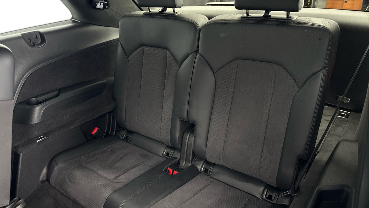 Audi Q7 Image 6