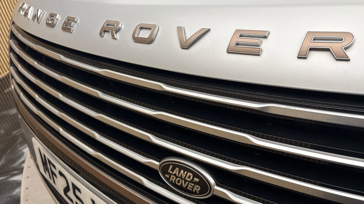 Land Rover Range Rover Image 24