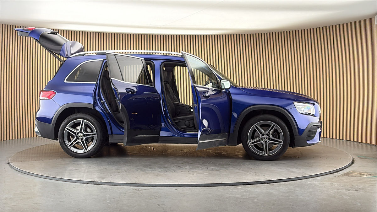 More views of Mercedes-Benz GLB