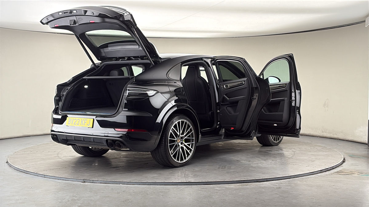 More views of Porsche Cayenne