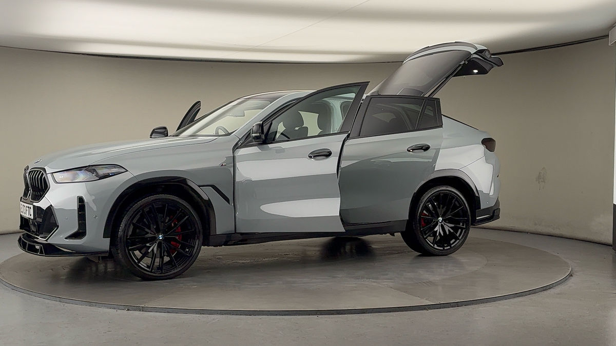 More views of BMW X6