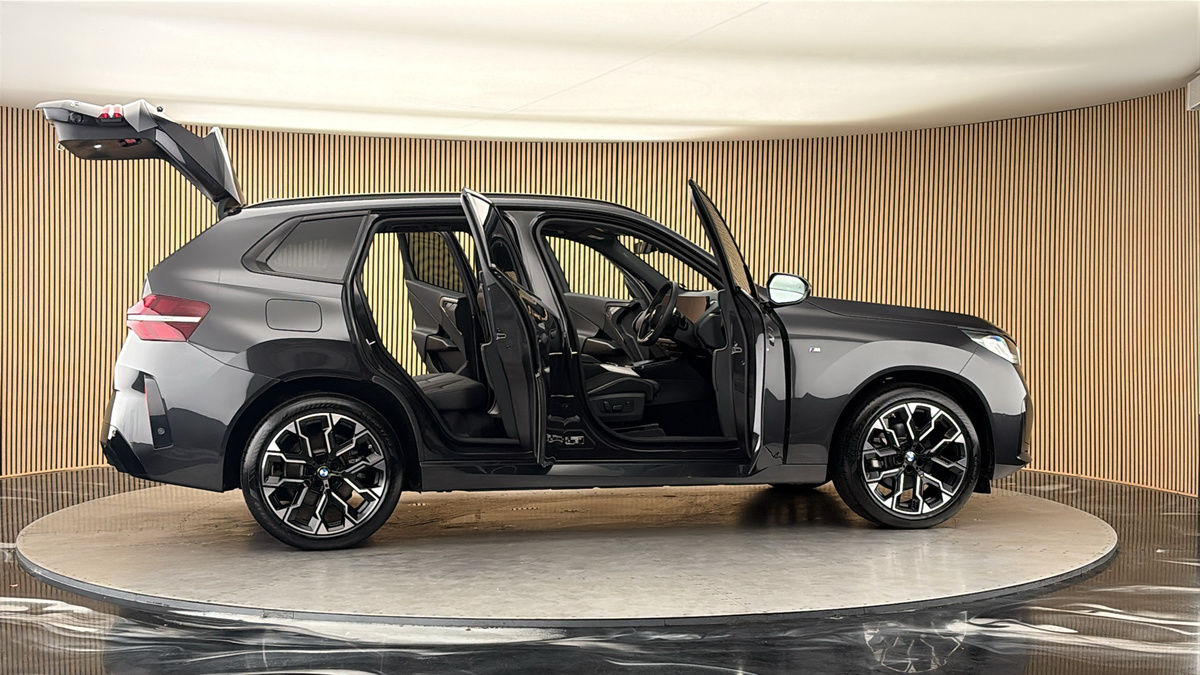 More views of BMW X3