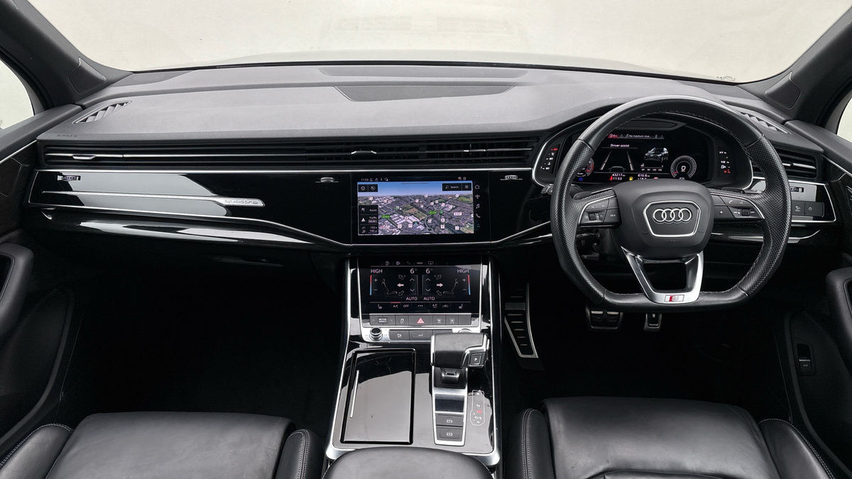 Audi Q7 Image 12
