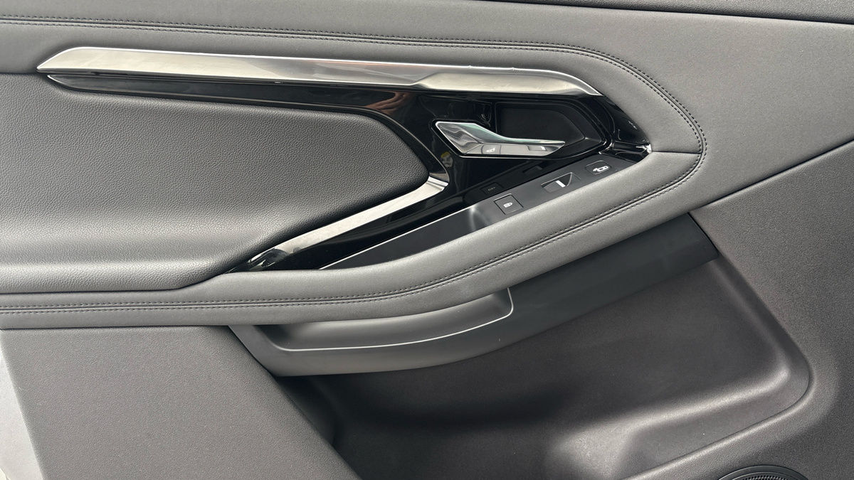 Land Rover Range Rover Evoque Image 19