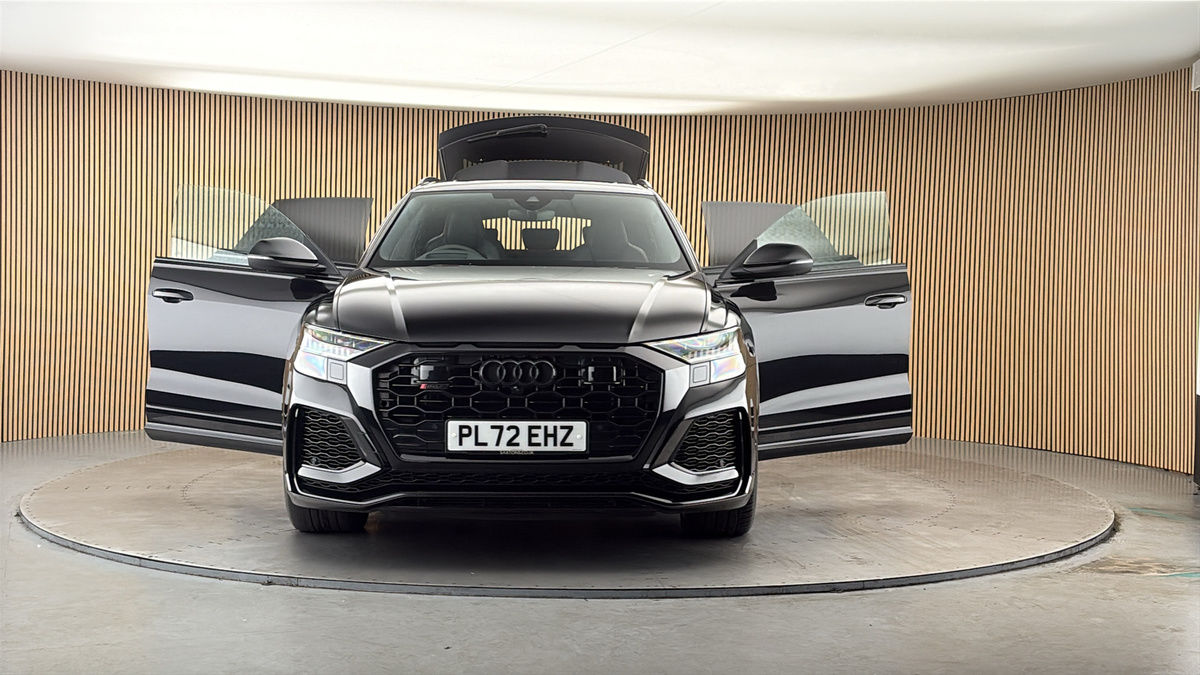 More views of Audi RSQ8