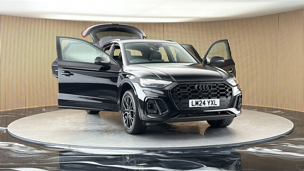 More views of Audi Q5