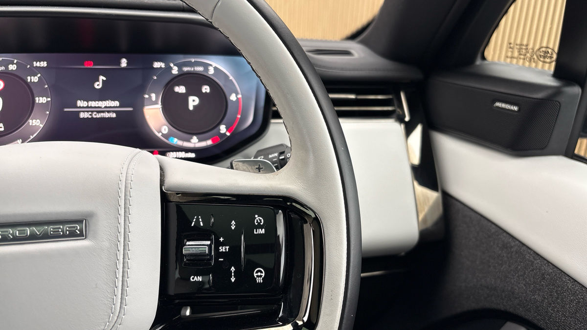 Land Rover Range Rover Sport Image 14