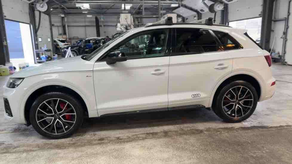 More views of Audi Q5