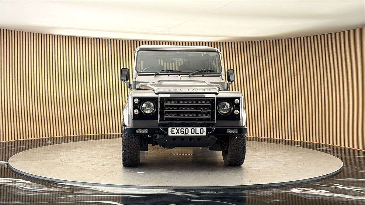More views of Land Rover Defender 90