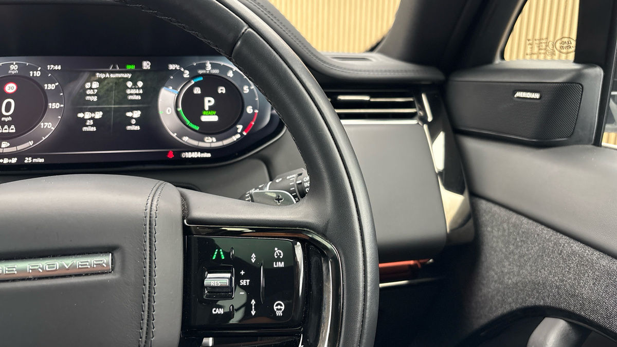 Land Rover Range Rover Sport Urban Image 14