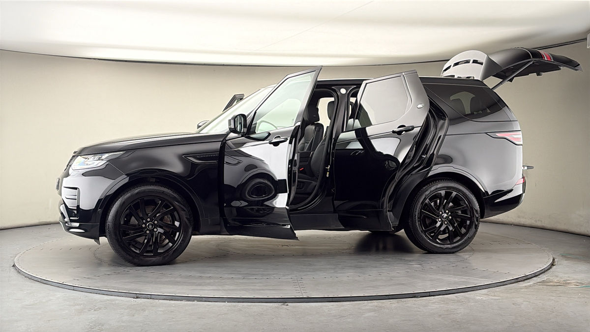 More views of Land Rover Discovery