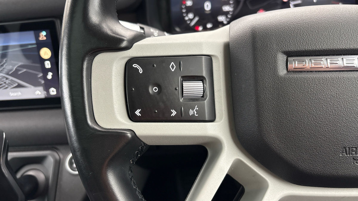 Land Rover Defender 110 Urban Image 13