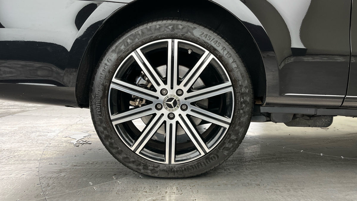 Mercedes-Benz V Class Image 10