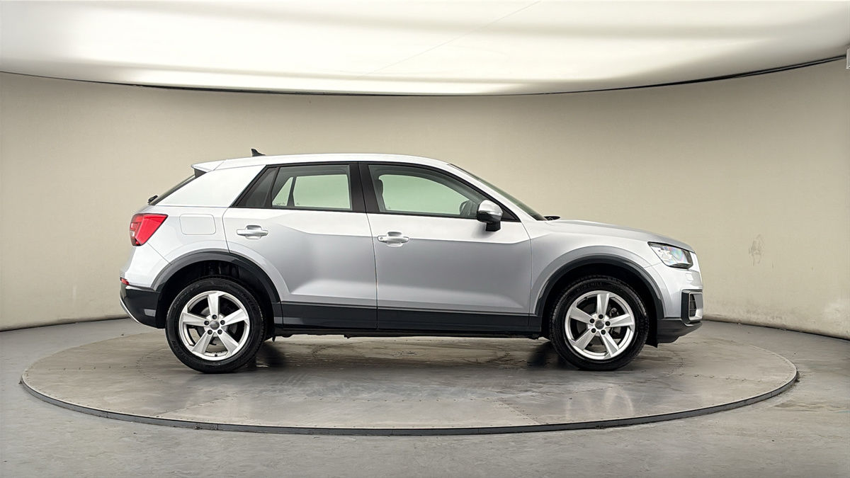 Audi Q2 Image 16
