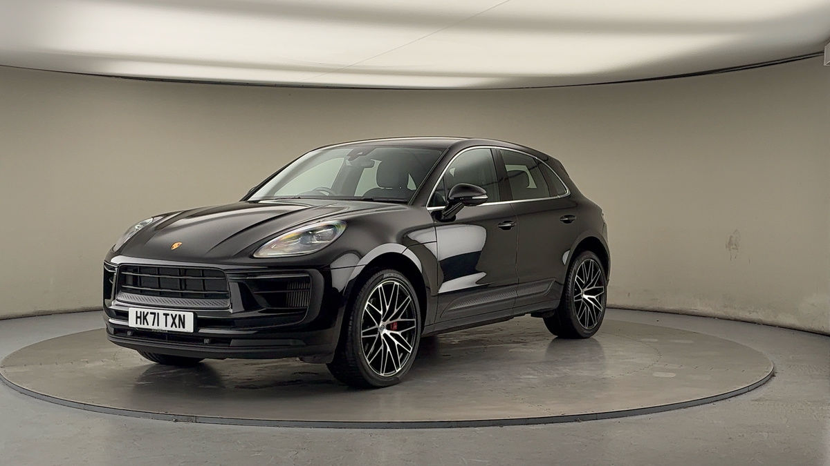 More views of Porsche Macan