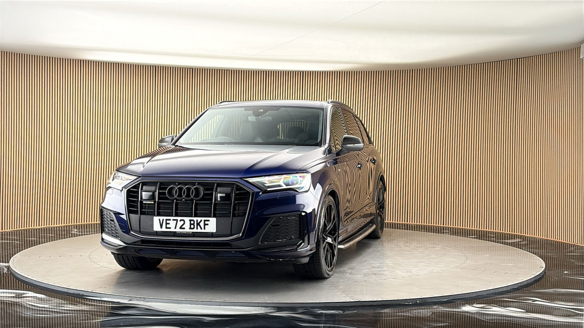 More views of Audi Q7