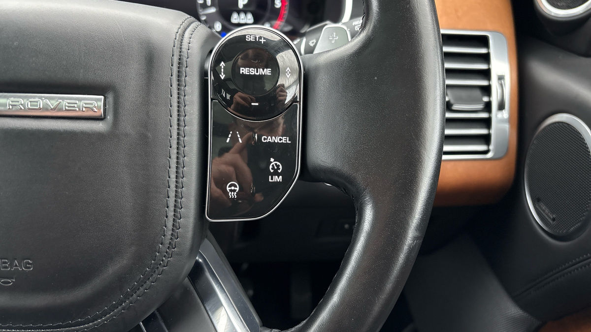 Land Rover Range Rover Image 14