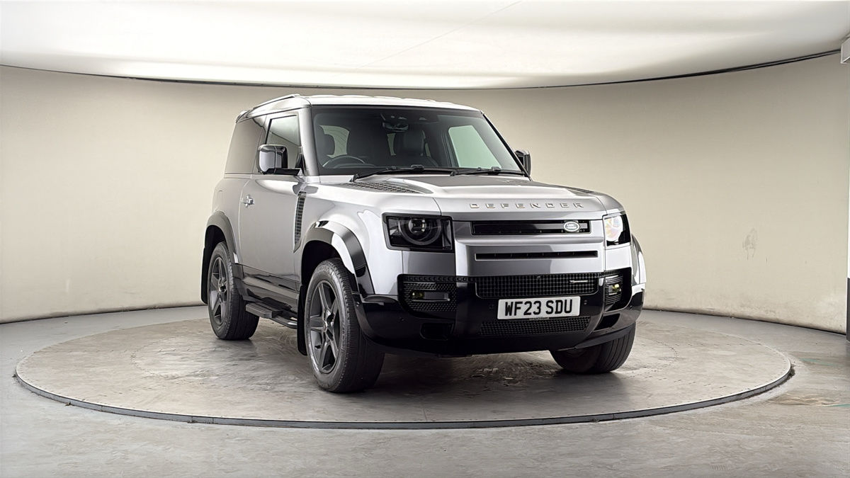 More views of Land Rover Defender 90