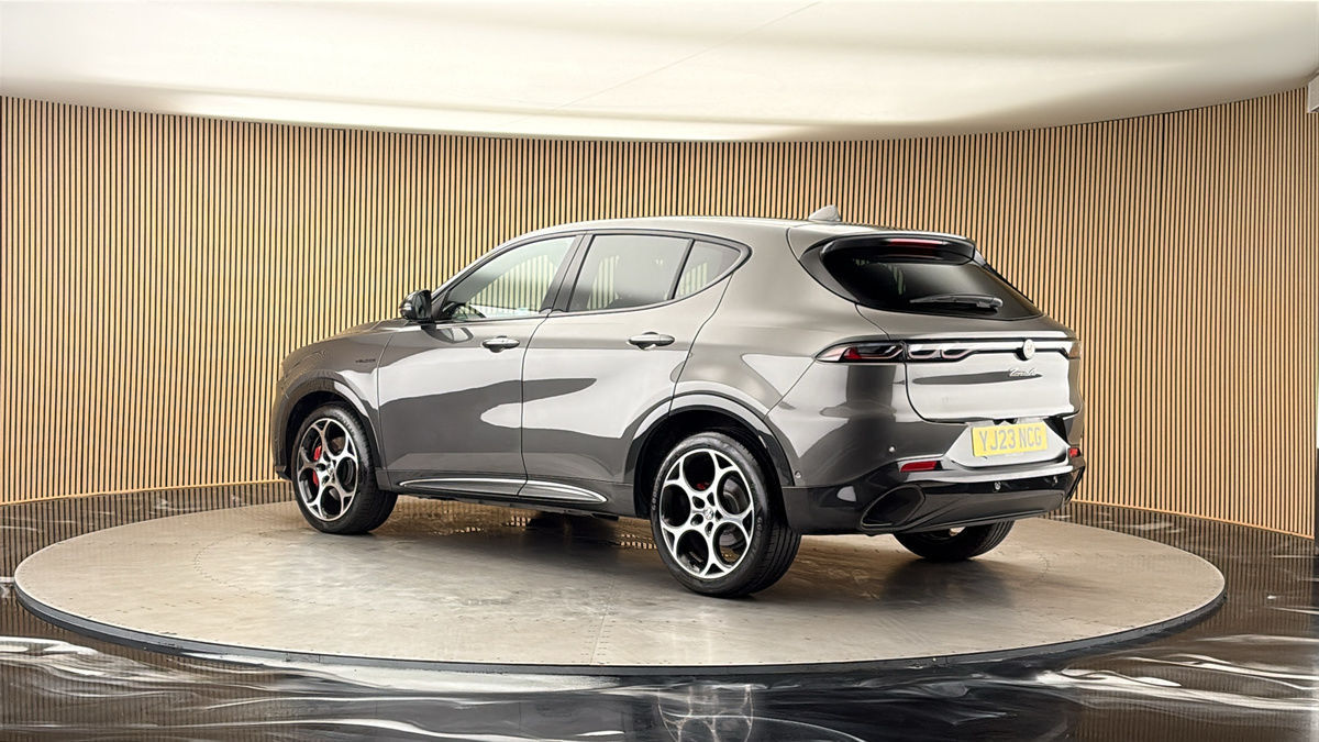 More views of Alfa Romeo Tonale