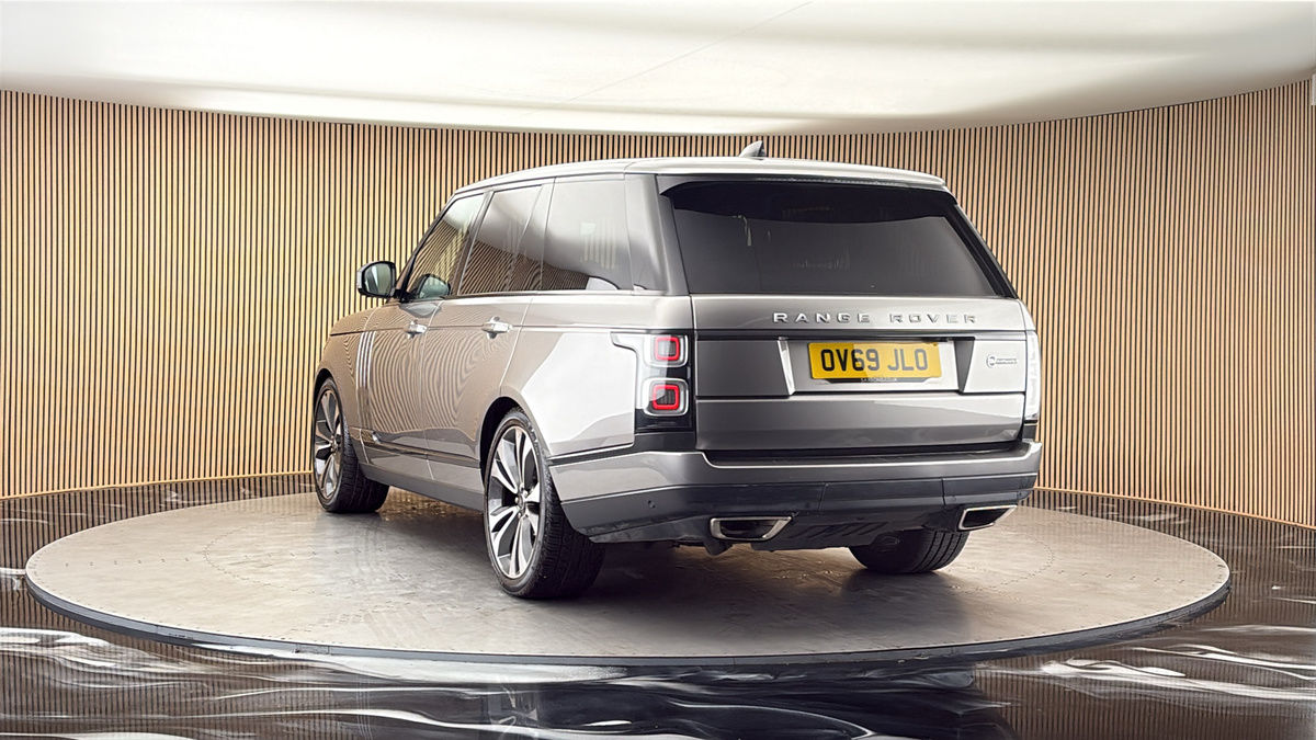 More views of Land Rover Range Rover