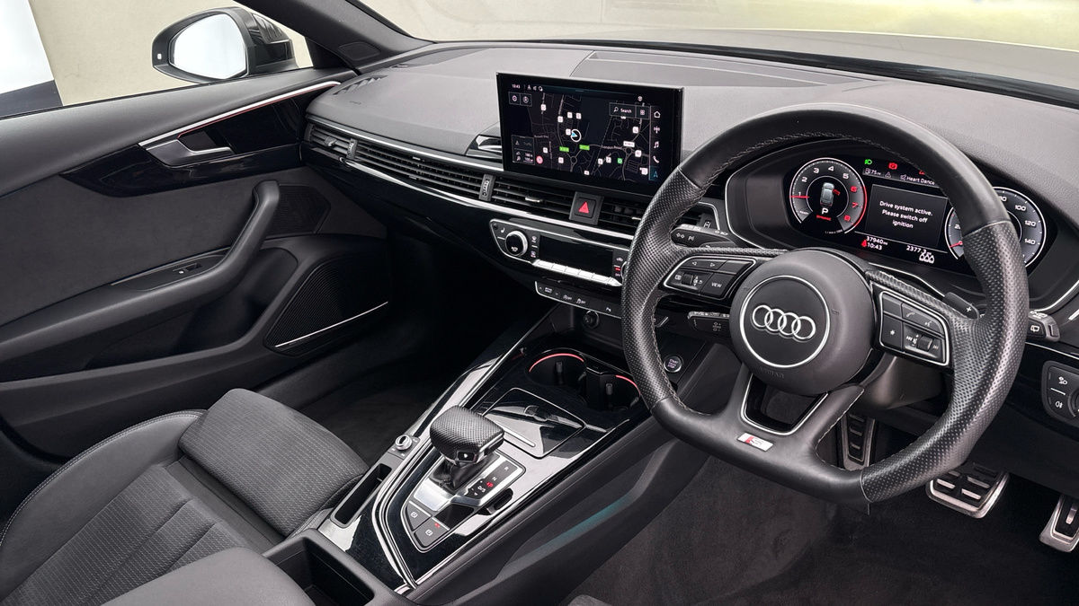 Audi A4 Avant Image 5