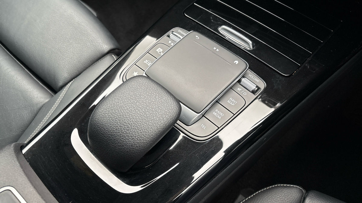 Mercedes-Benz CLA Image 18