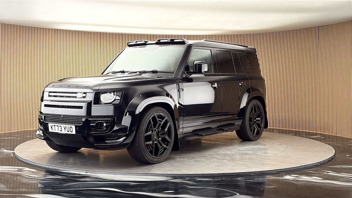 More views of Land Rover Defender 110