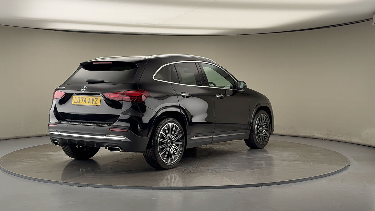 More views of Mercedes-Benz GLA