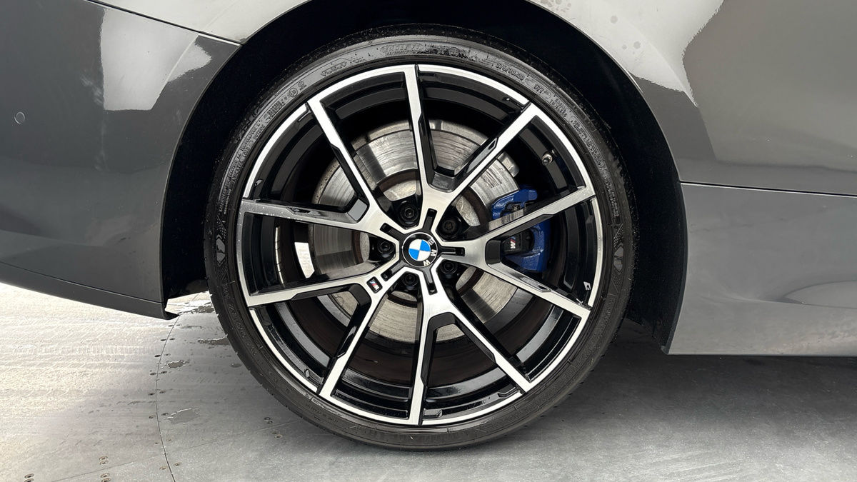 BMW 8 Series Image 10