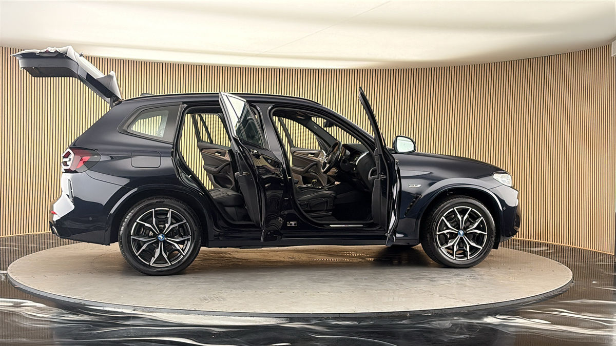 More views of BMW X3