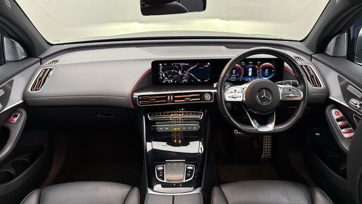Mercedes-Benz EQC Image 12