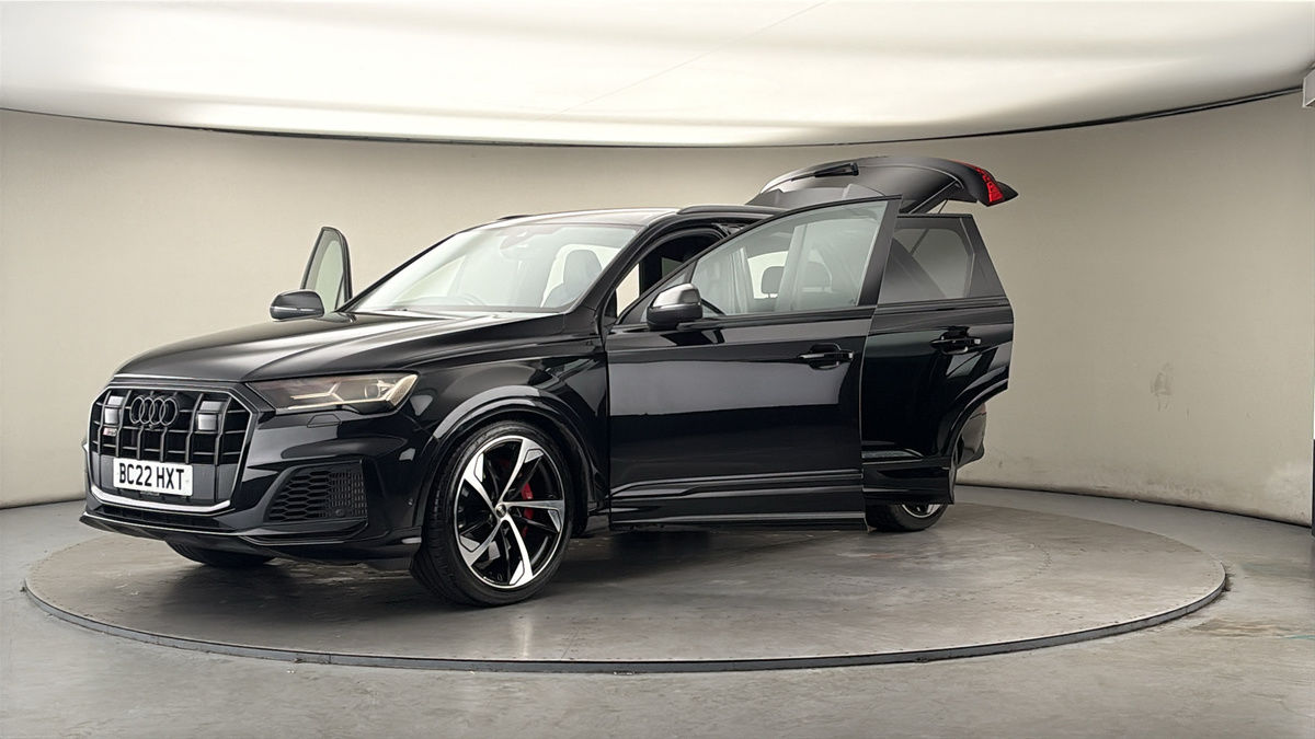 Audi SQ7 Image 22