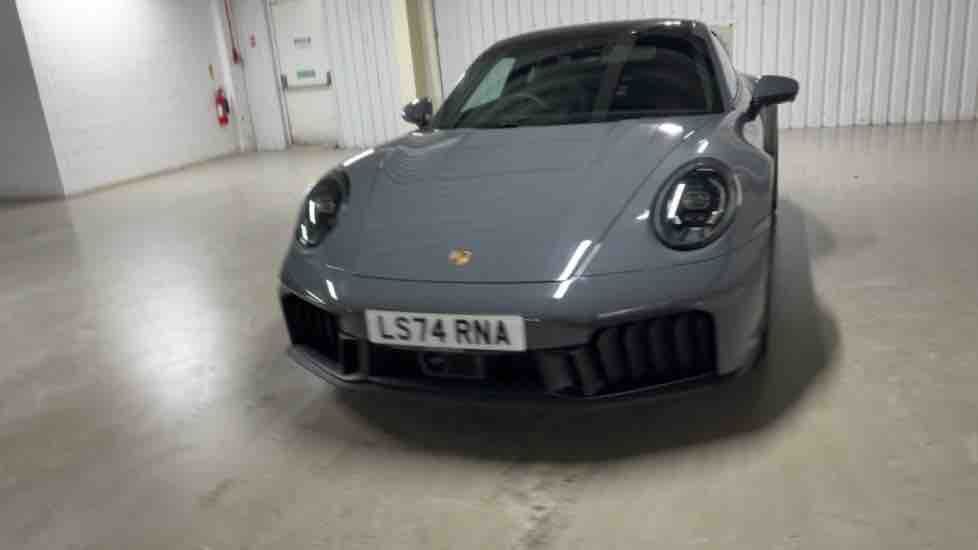 More views of Porsche 911