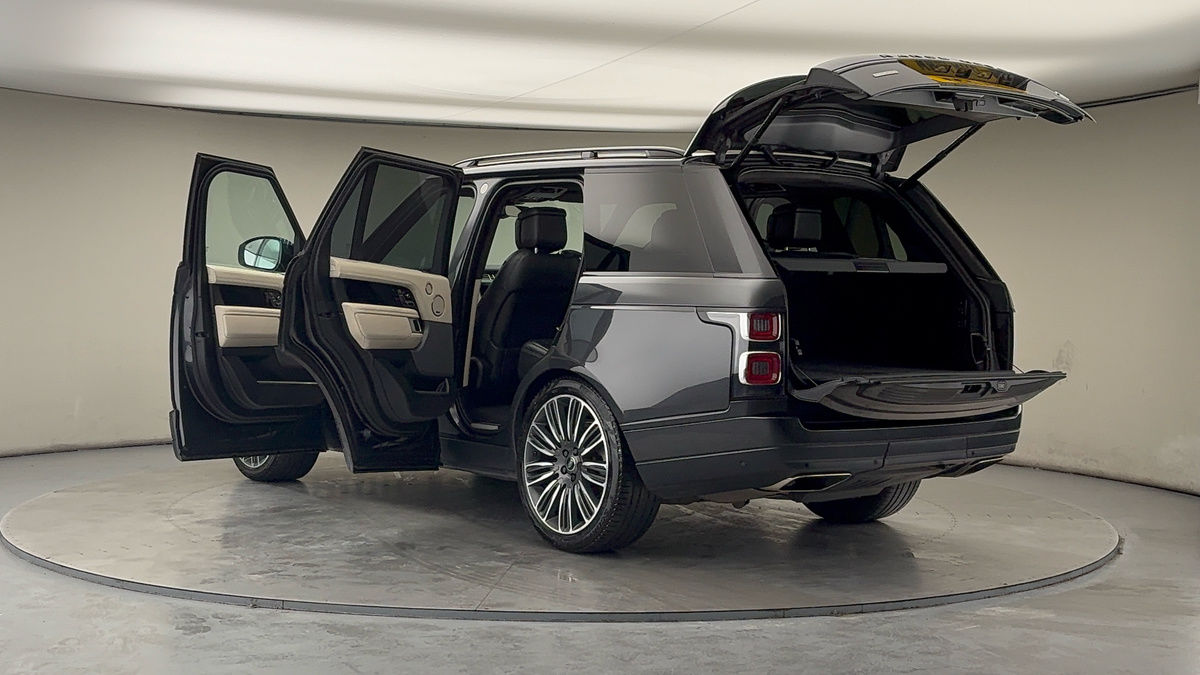 More views of Land Rover Range Rover