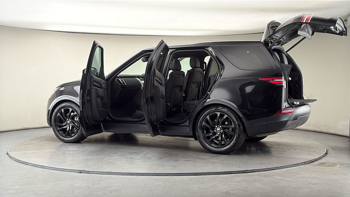 More views of Land Rover Discovery
