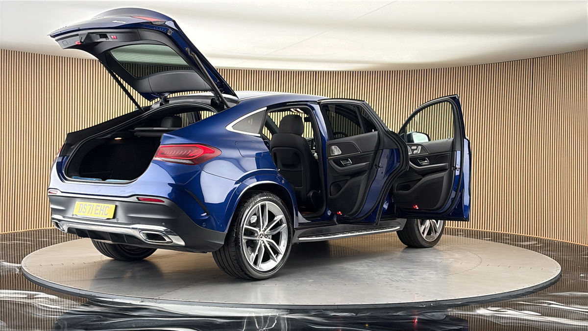 More views of Mercedes-Benz GLE
