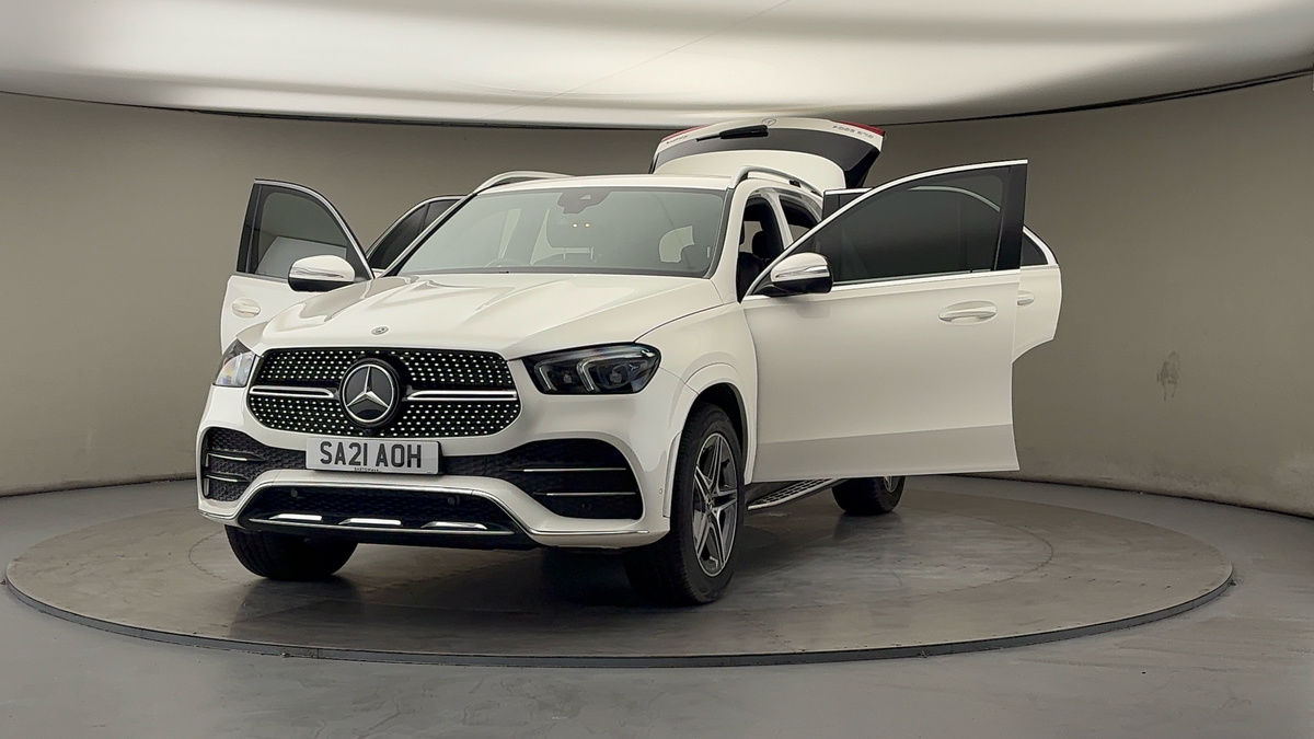 More views of Mercedes-Benz GLE