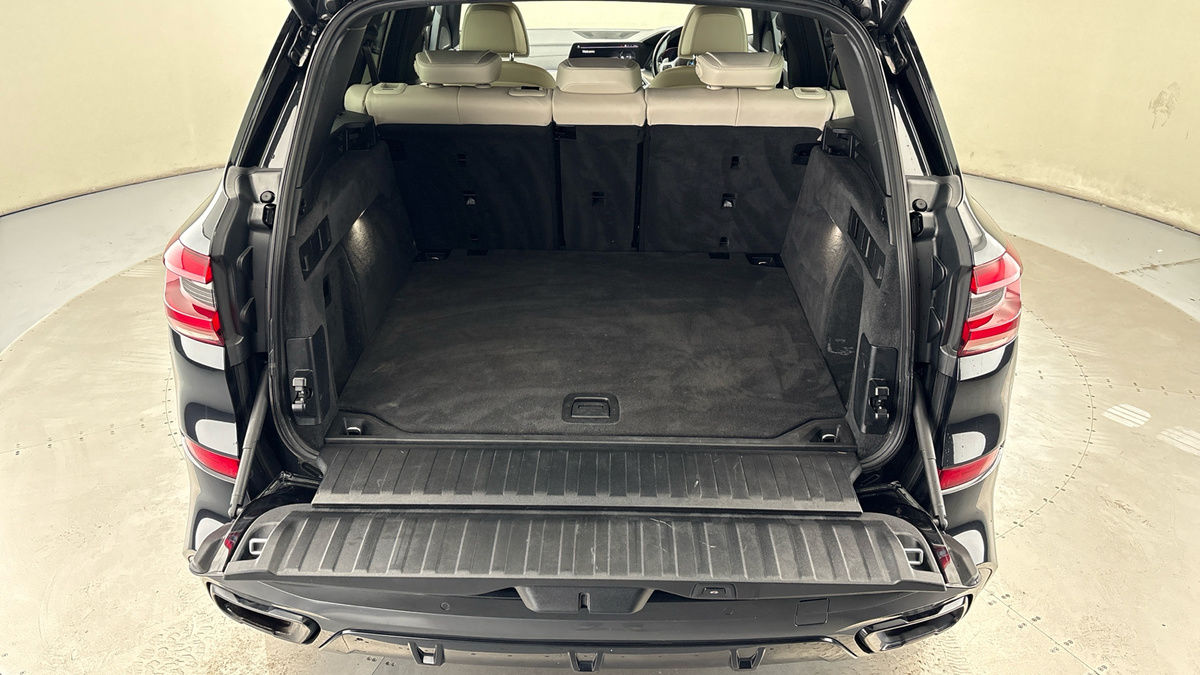 BMW X5 Image 11