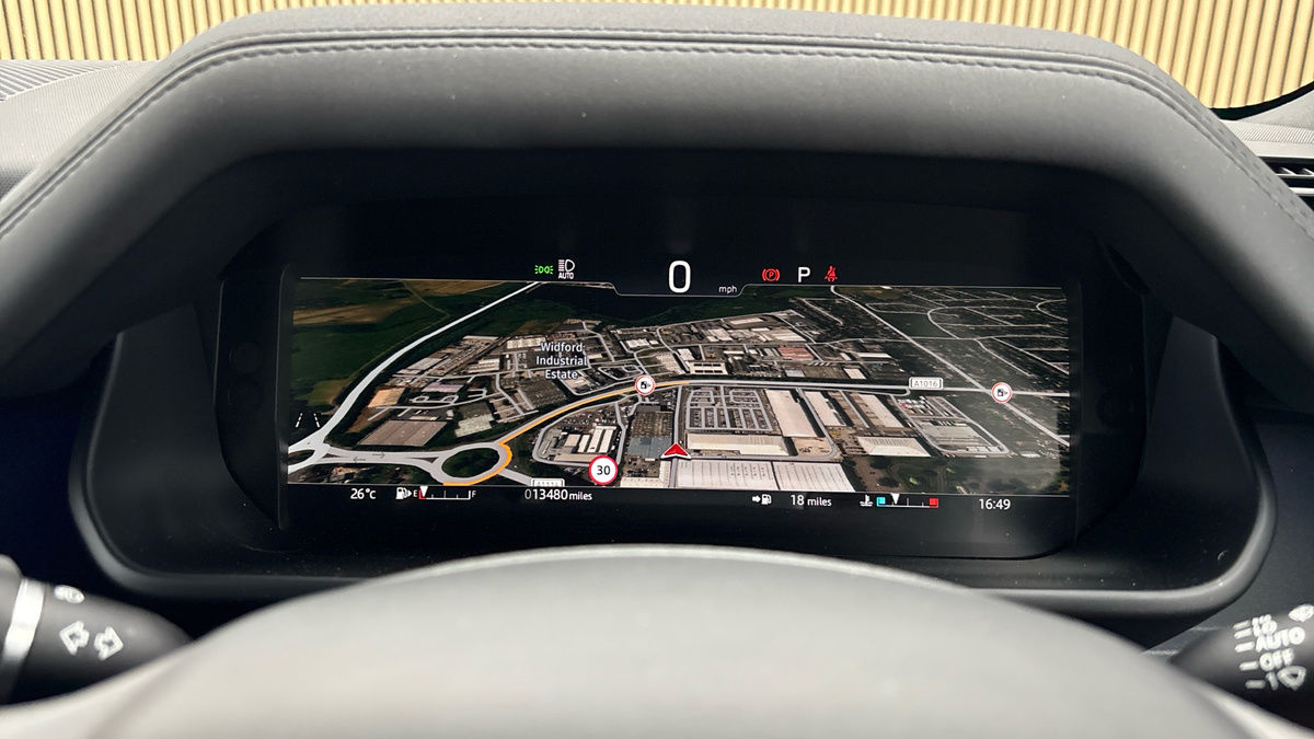 Land Rover Defender 110 Urban Image 26