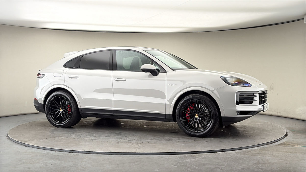 More views of Porsche Cayenne