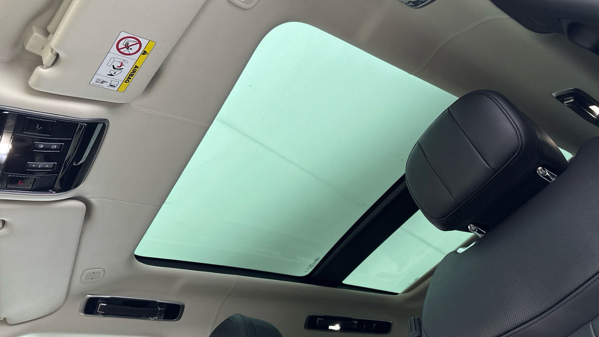 Land Rover Range Rover Image 6