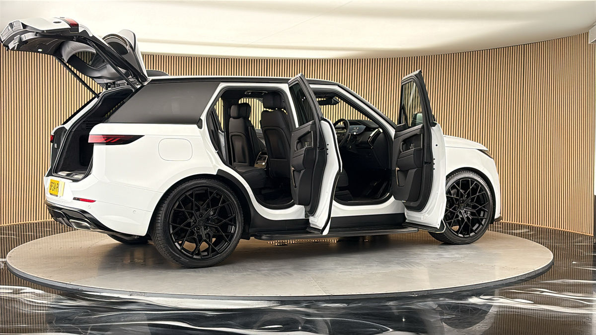More views of Land Rover Range Rover Sport