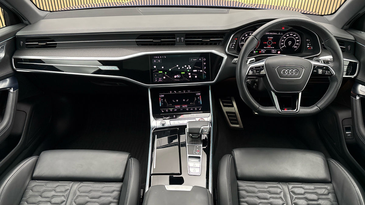Audi RS6 Avant Image 12